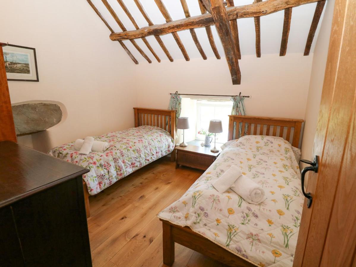 Holiday home Garth Morthin The