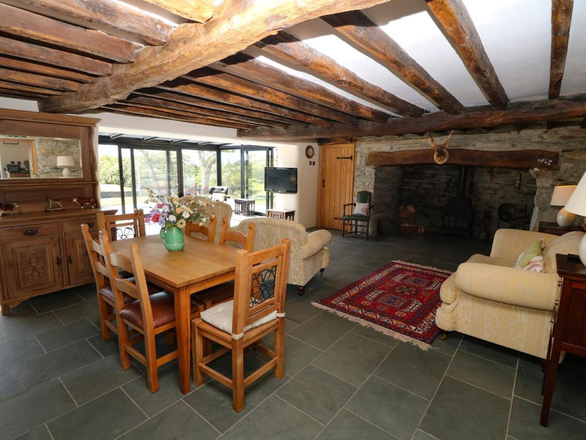 Holiday home Garth Morthin The *
