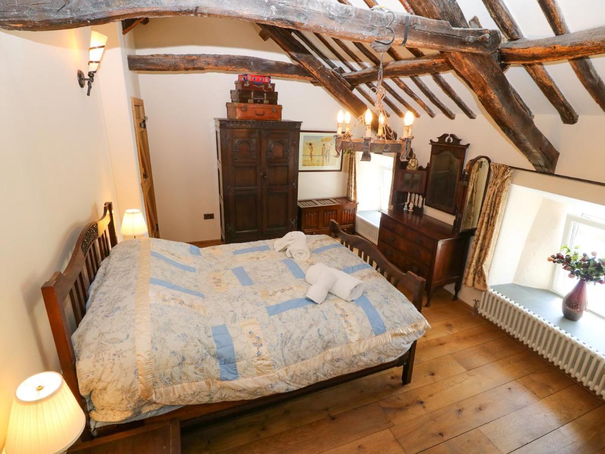 Holiday home Garth Morthin The